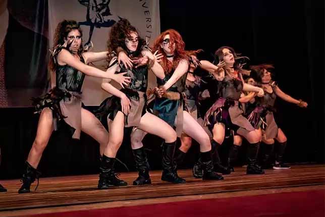 Üniversiteler Arası Dans Festivali 16